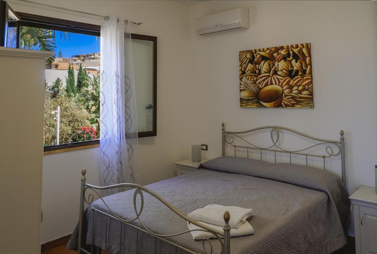 Ferienwohnung Giardini Del Golfo Balestrate Exterior foto